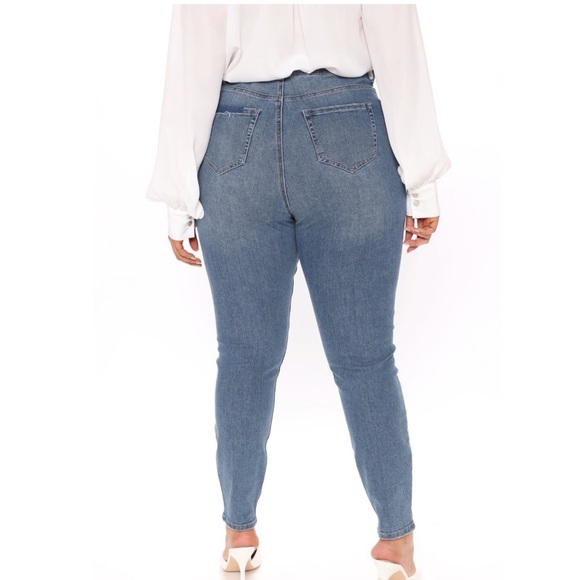 Medium Blue Wash Jeans Distressed Pocket - Picture 2 of 2